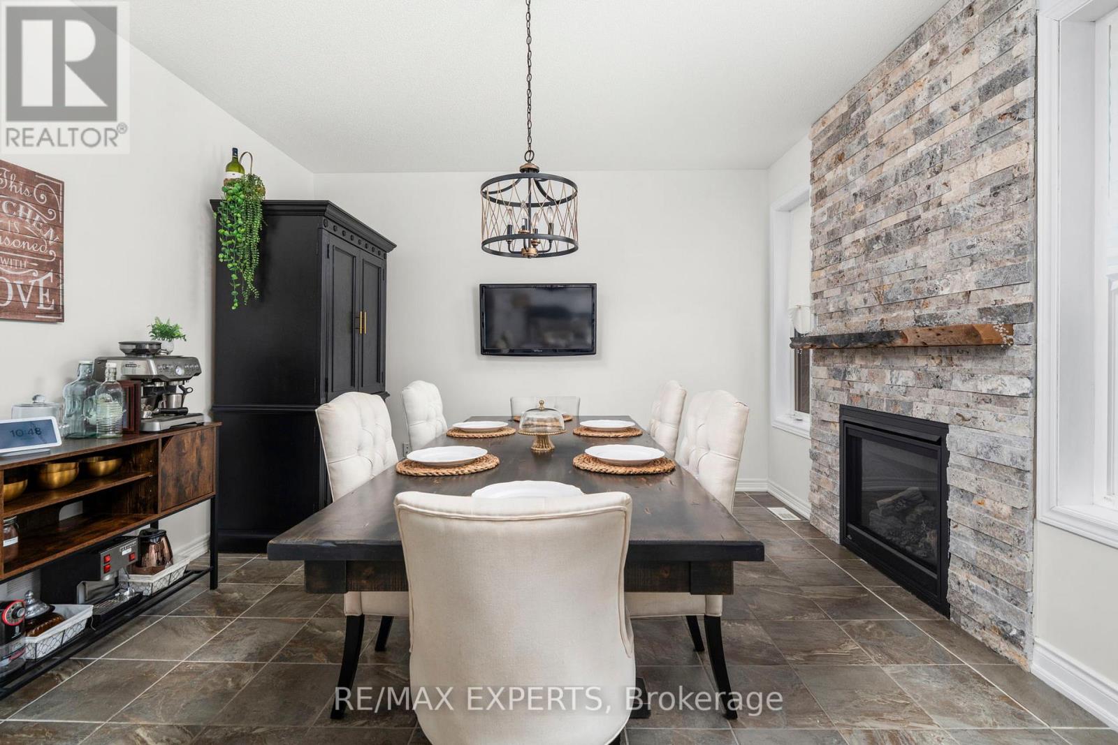 8 Jackson Drive, New Tecumseth, Ontario  L0G 1W0 - Photo 13 - N13417934