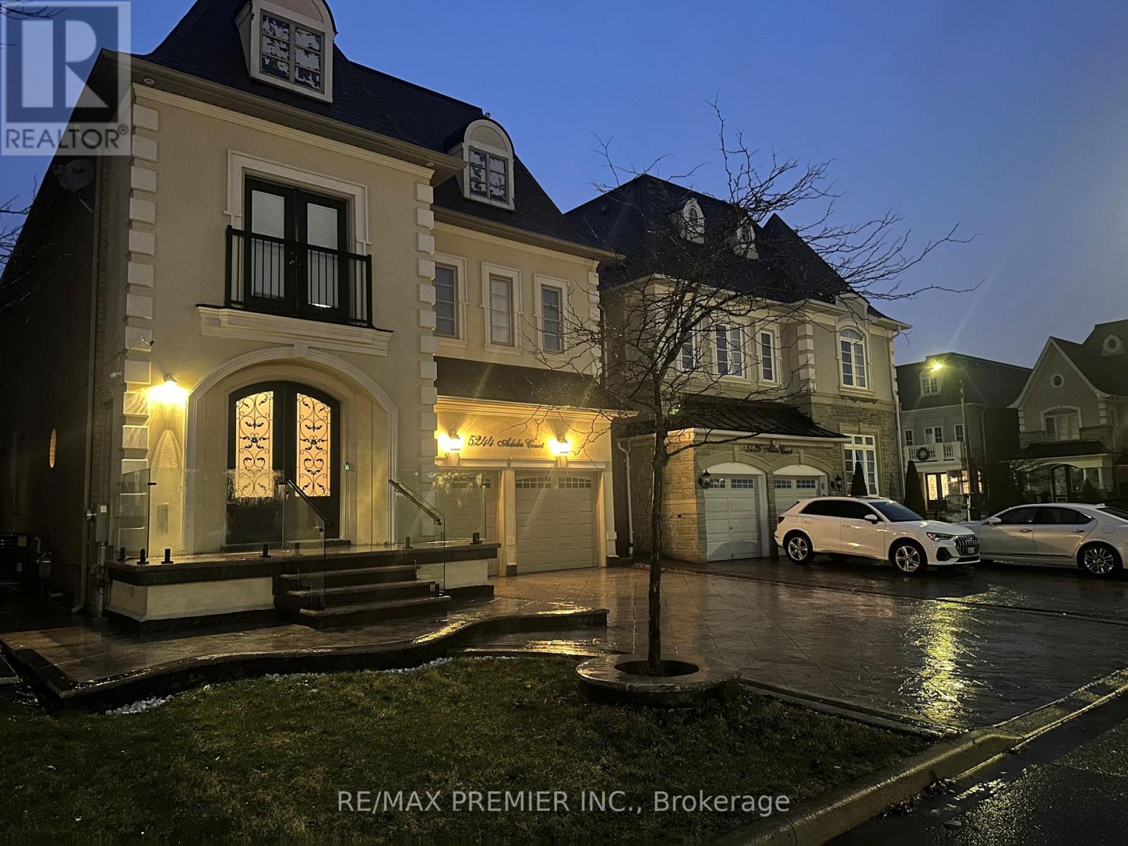 5244 ADOBE COURT, Mississauga, Ontario