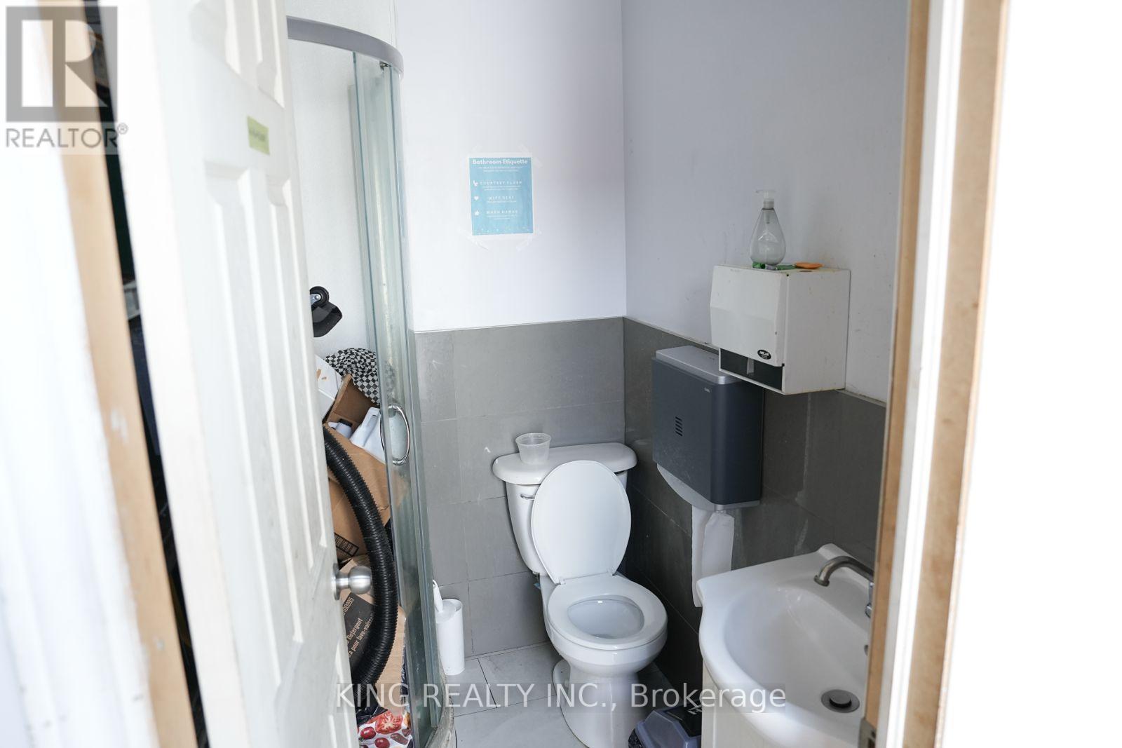 4 - 158 Kennedy Road S, Brampton (Bram West), Ontario  L6W 1E2 - Photo 35 - W13417924
