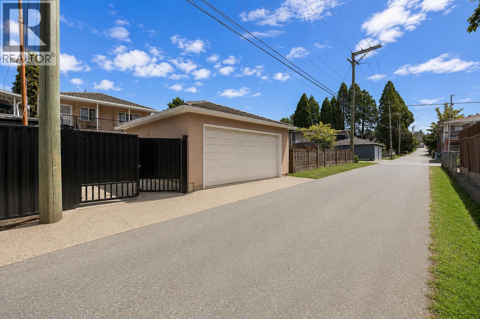 3281 Renfrew Street, Vancouver, British Columbia  V5M 3L2 - Photo 33 - R3133781