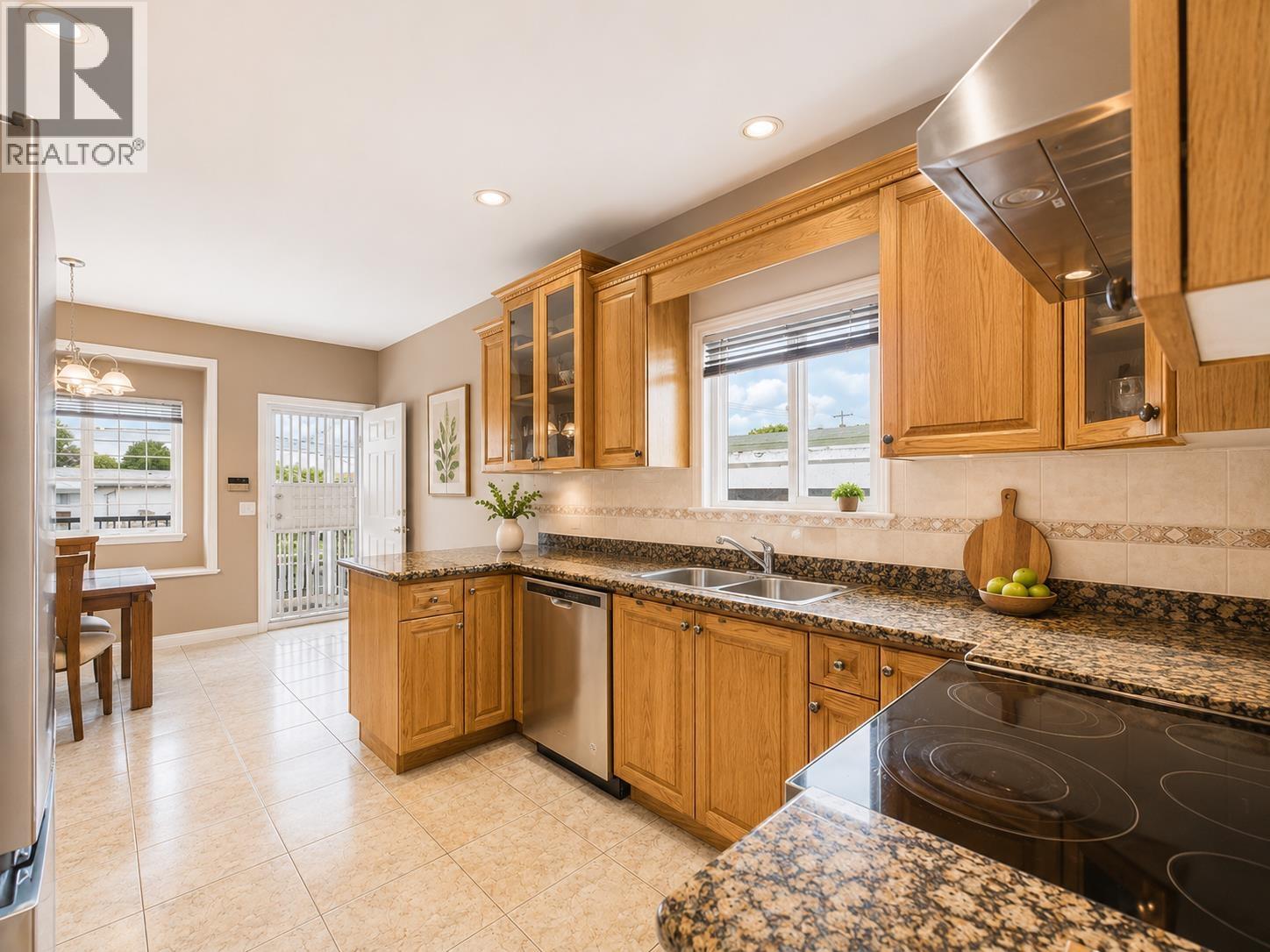 3281 Renfrew Street, Vancouver, British Columbia  V5M 3L2 - Photo 10 - R3133781