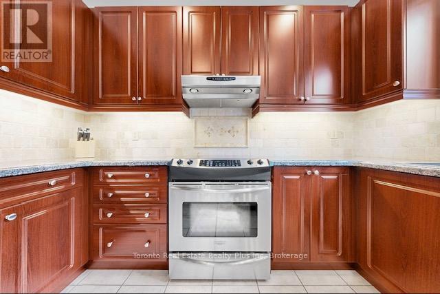 14 Riel Drive, Richmond Hill, Ontario  L4E 4W4 - Photo 17 - N13417664