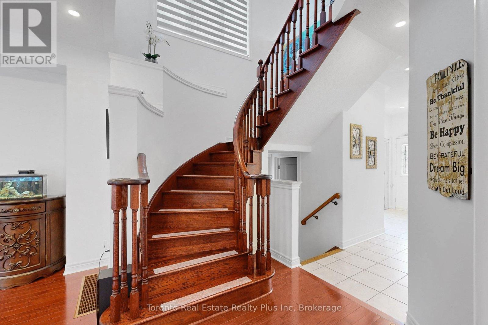 14 Riel Drive, Richmond Hill, Ontario  L4E 4W4 - Photo 20 - N13417664