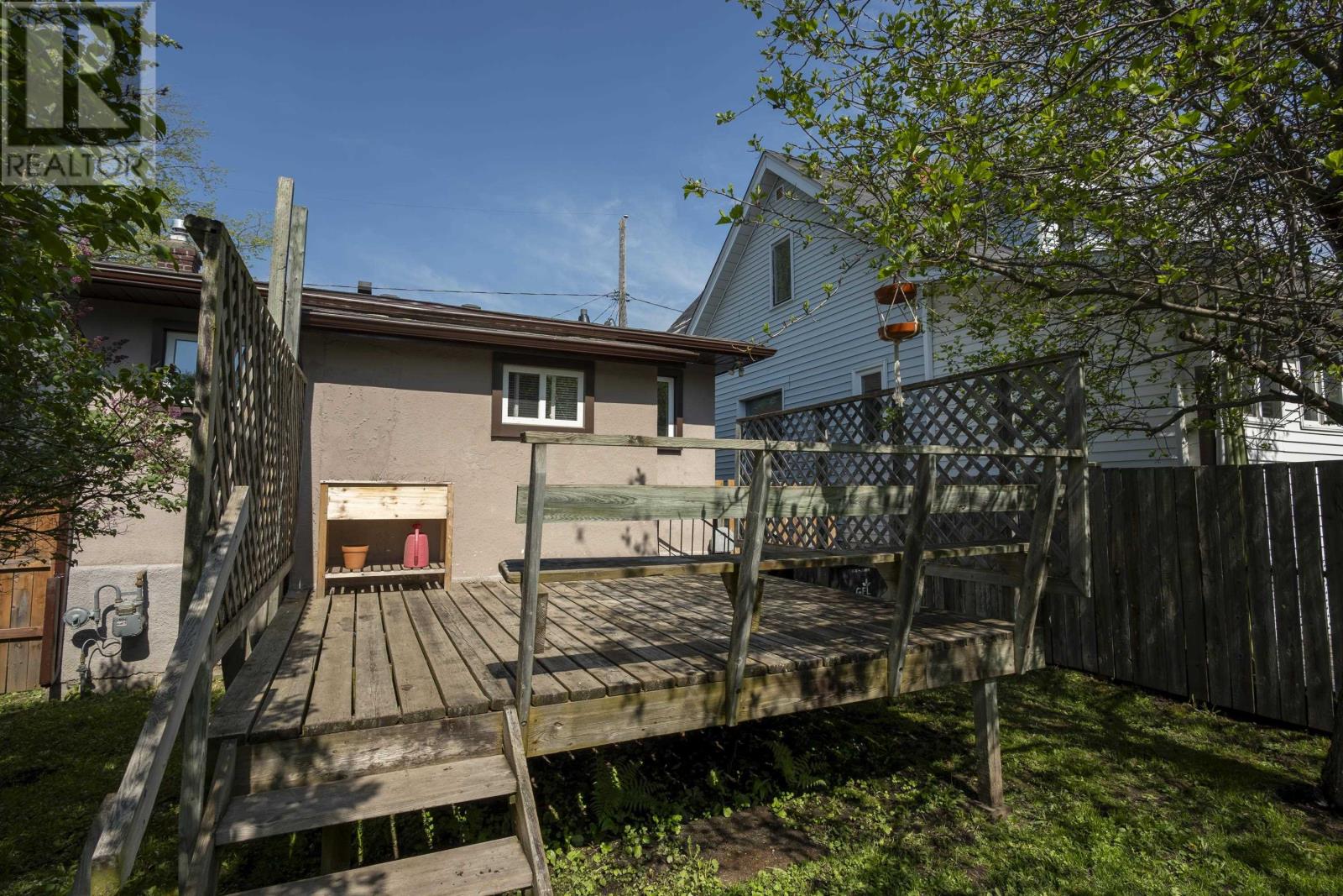 89 Algonquin Ave S, Thunder Bay, Ontario  P7B 4S7 - Photo 4 - TB2601402