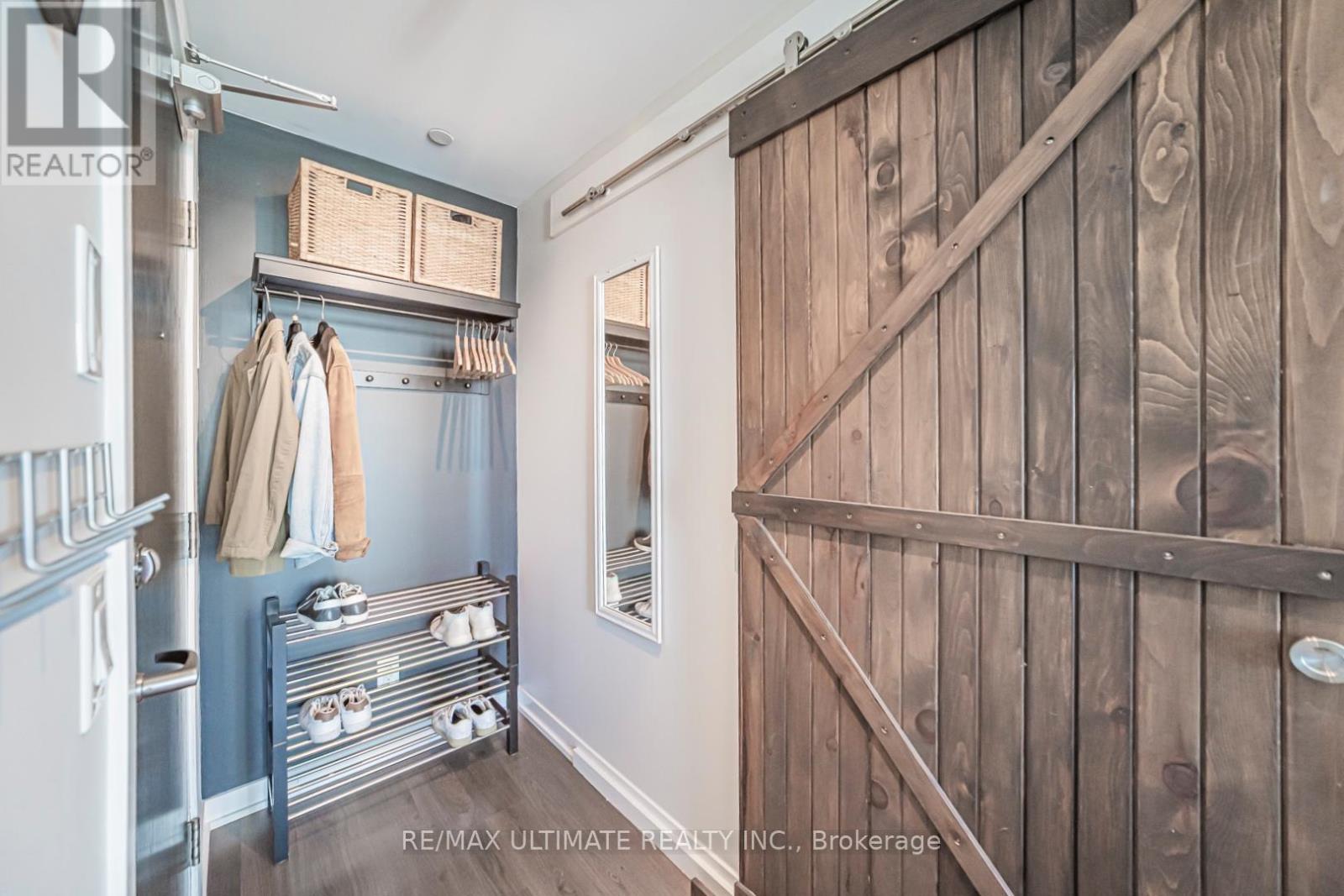 901 - 225 Sackville Street, Toronto, Ontario  M5A 0B9 - Photo 4 - C13417954