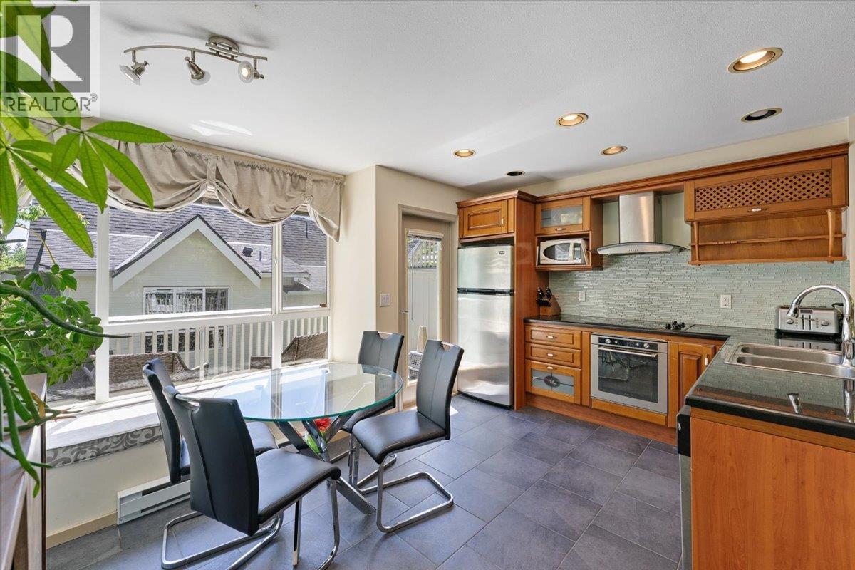 6878 Village Grn, Burnaby, British Columbia  V5E 4K9 - Photo 17 - R3133561