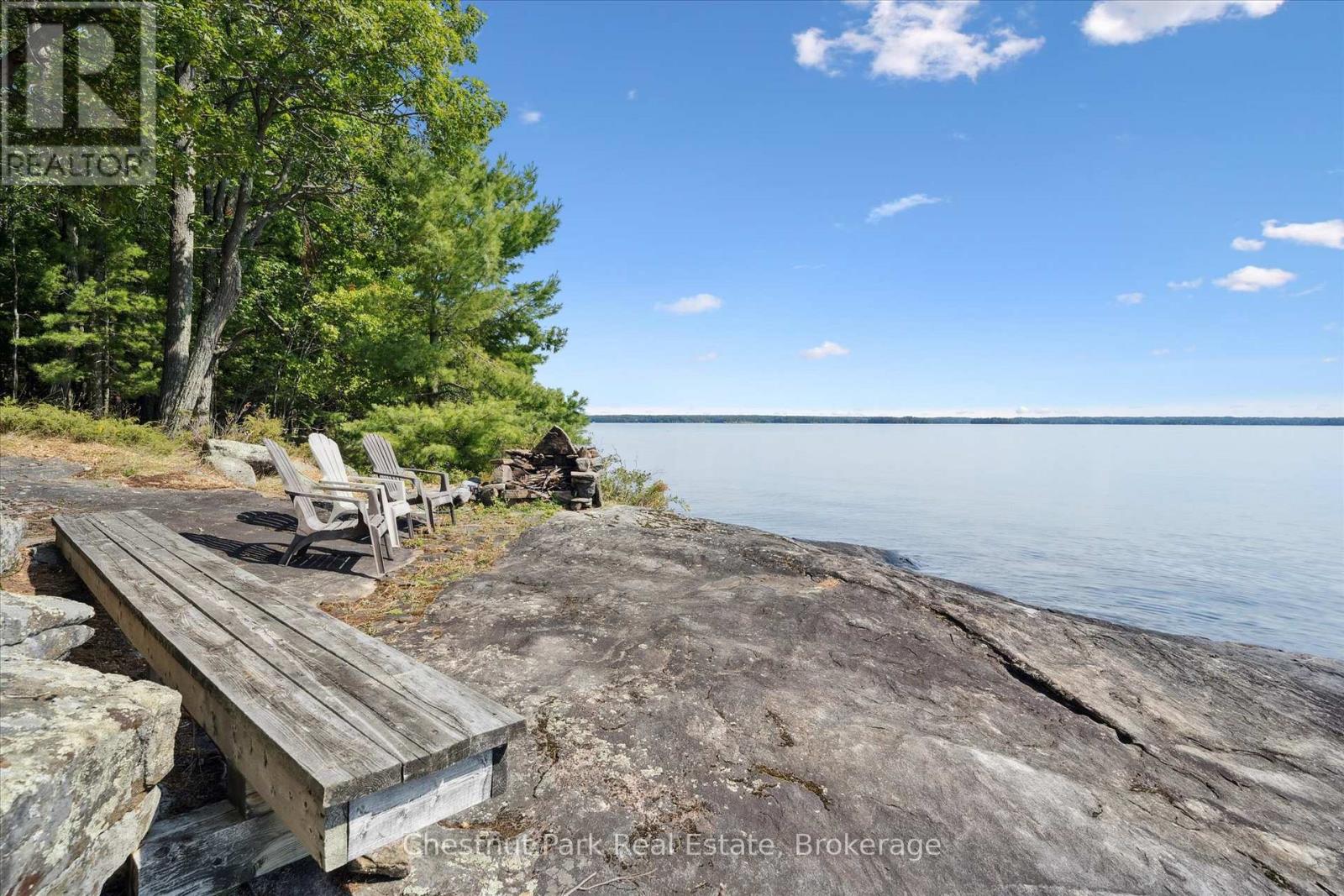 982 Browning Island, Bracebridge, Ontario  P1L 1X2 - Photo 14 - X13417978
