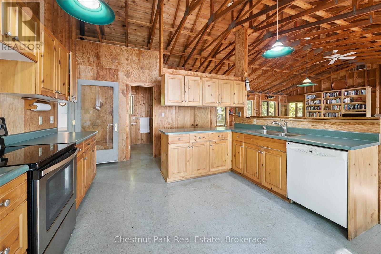 982 Browning Island, Bracebridge, Ontario  P1L 1X2 - Photo 22 - X13417978