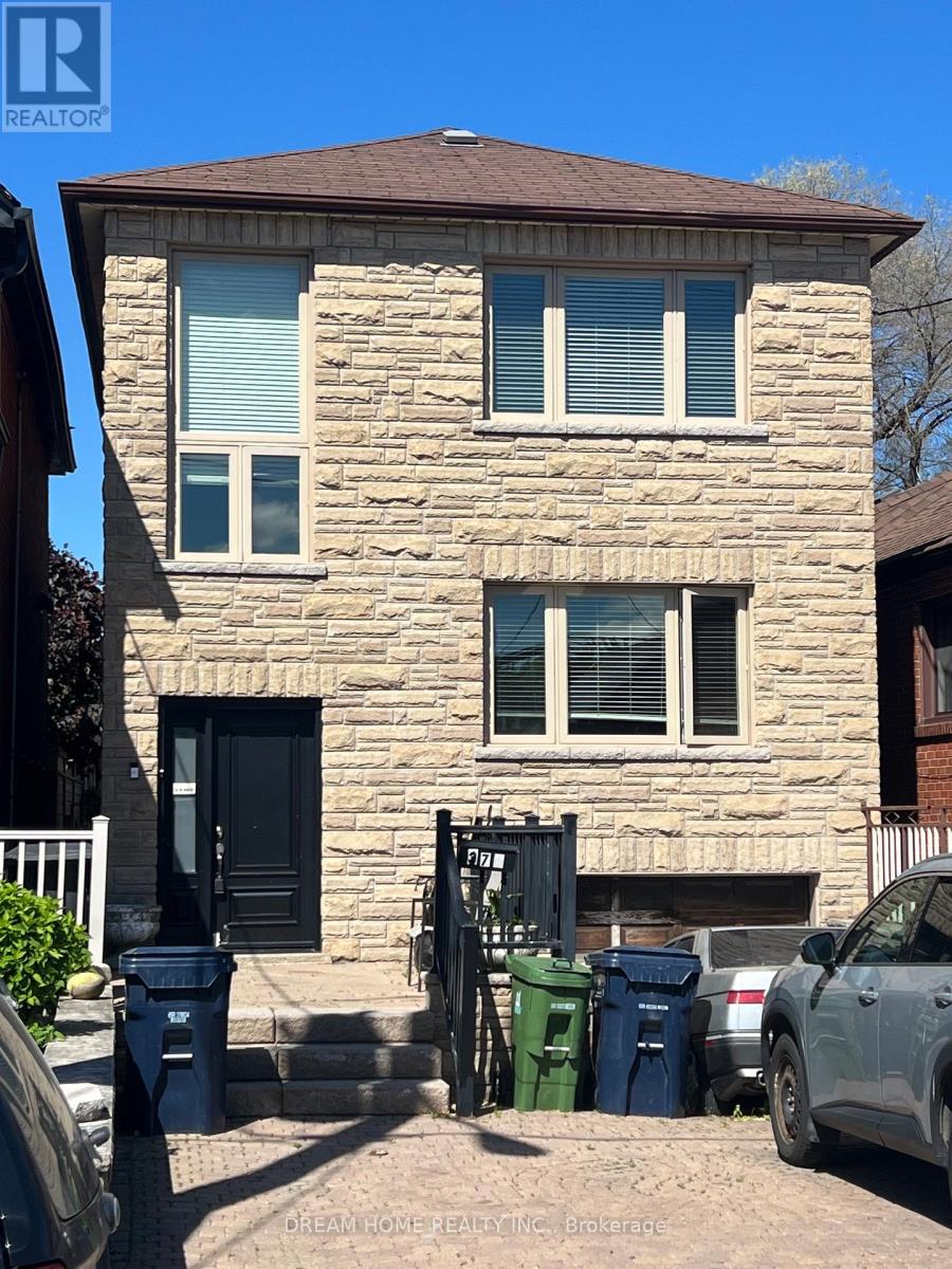 UPPER - 376 BLACKTHORN AVENUE, Toronto, Ontario