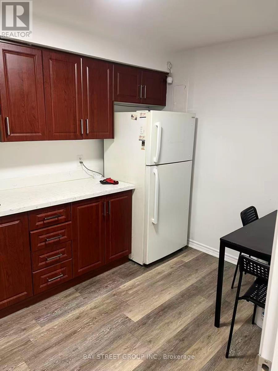 750 Wilson Avenue, Toronto (Downsview-Roding-Cfb), Ontario  M3K 1E2 - Photo 2 - W13418006