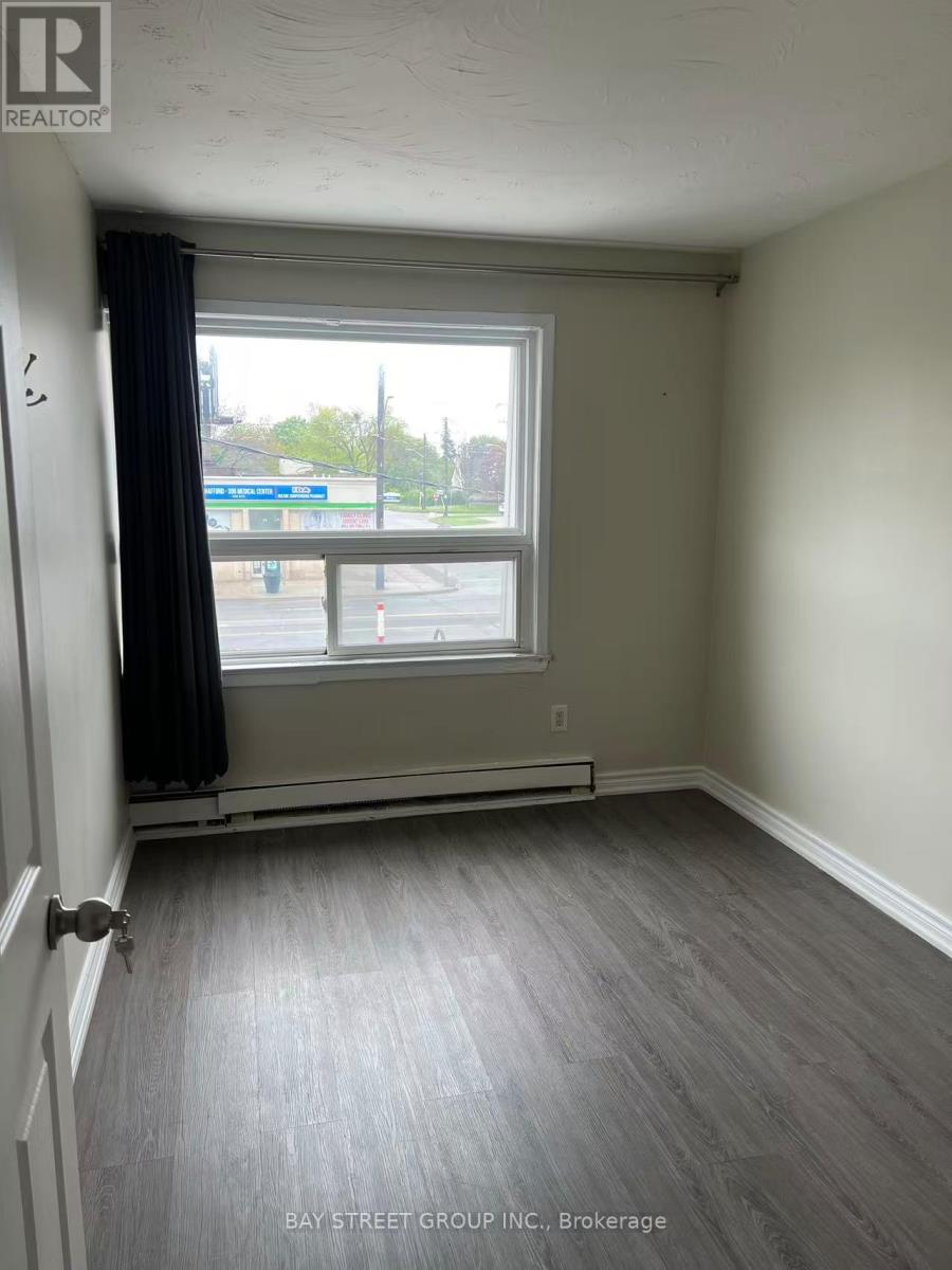 750 Wilson Avenue, Toronto (Downsview-Roding-Cfb), Ontario  M3K 1E2 - Photo 5 - W13418006