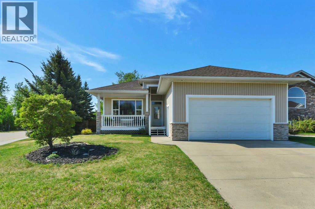 1 Spruce Close, Lacombe, Alberta  T4L 2L3 - Photo 1 - A2316459