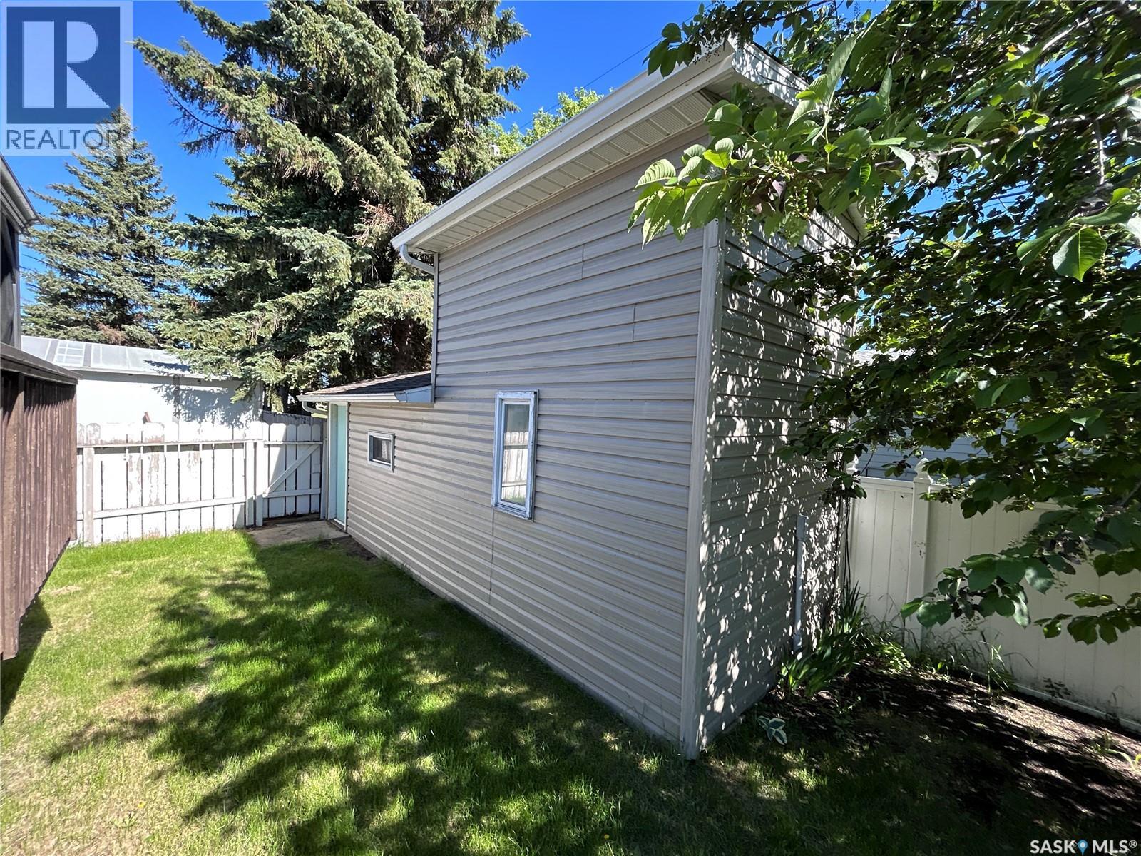 5 Souris Avenue, Redvers, Saskatchewan  S0C 2H0 - Photo 28 - SK029708