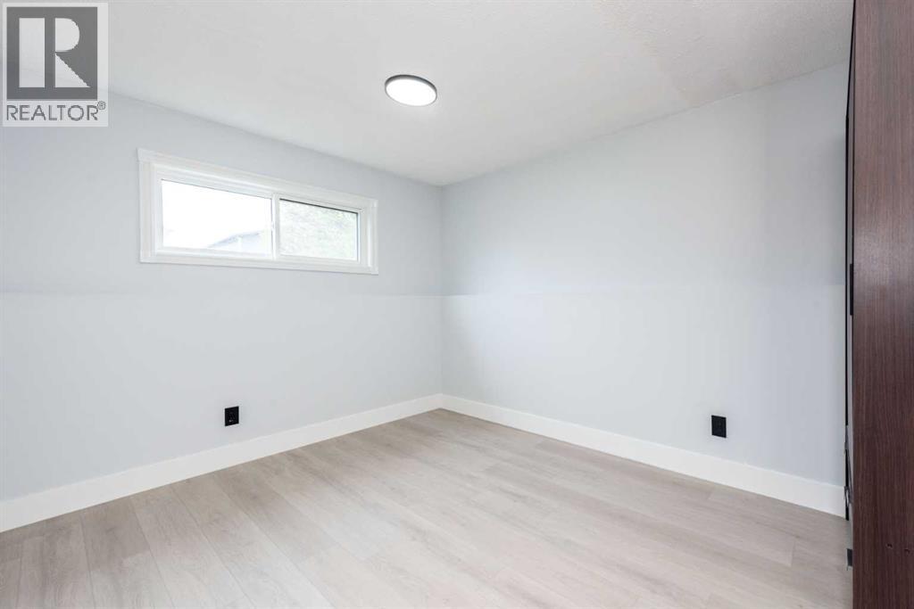 141 Falshire Close Ne, Calgary, Alberta  T3J 3A2 - Photo 31 - A2316991