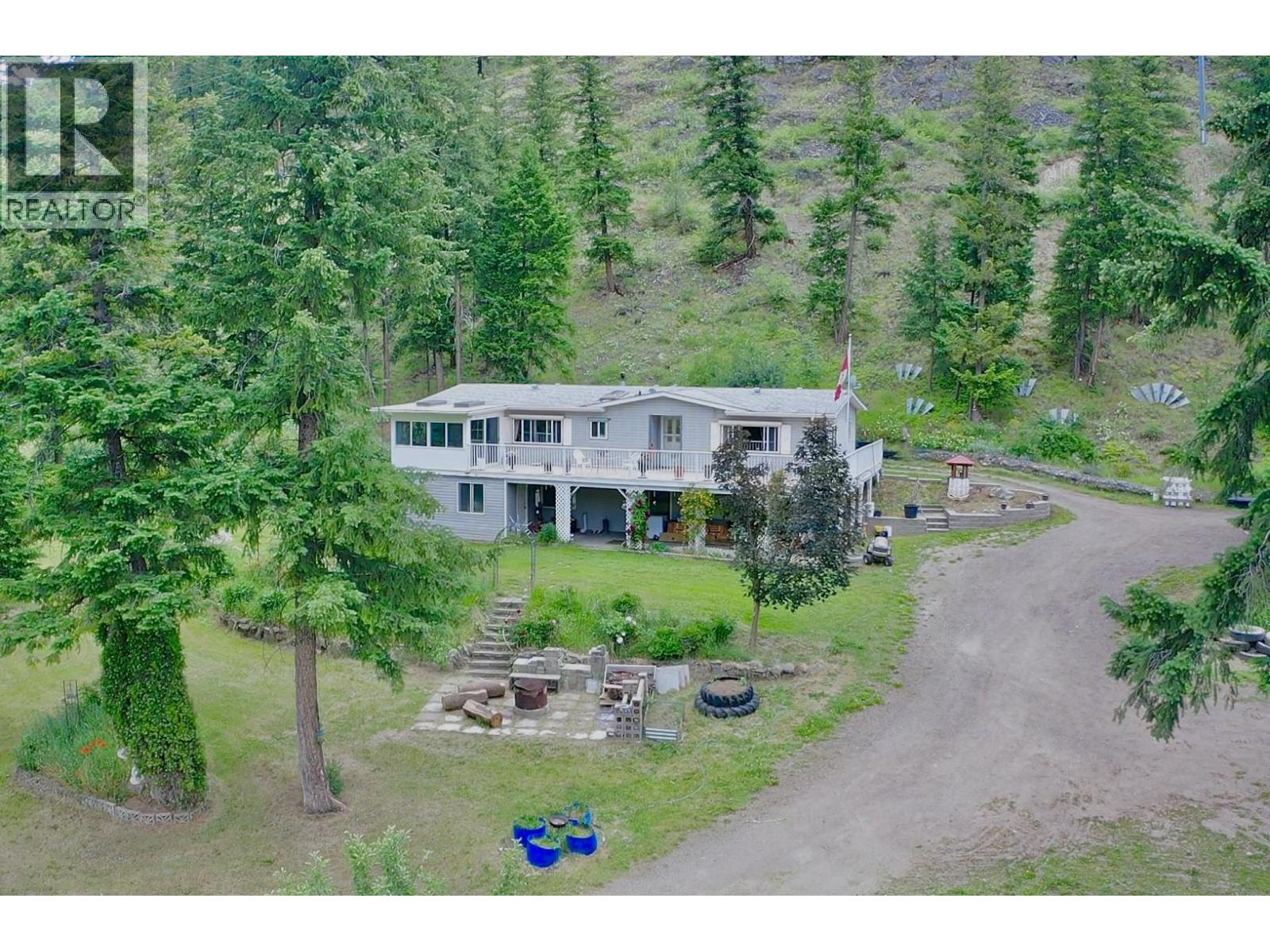 1120 Yellowhead Highway S