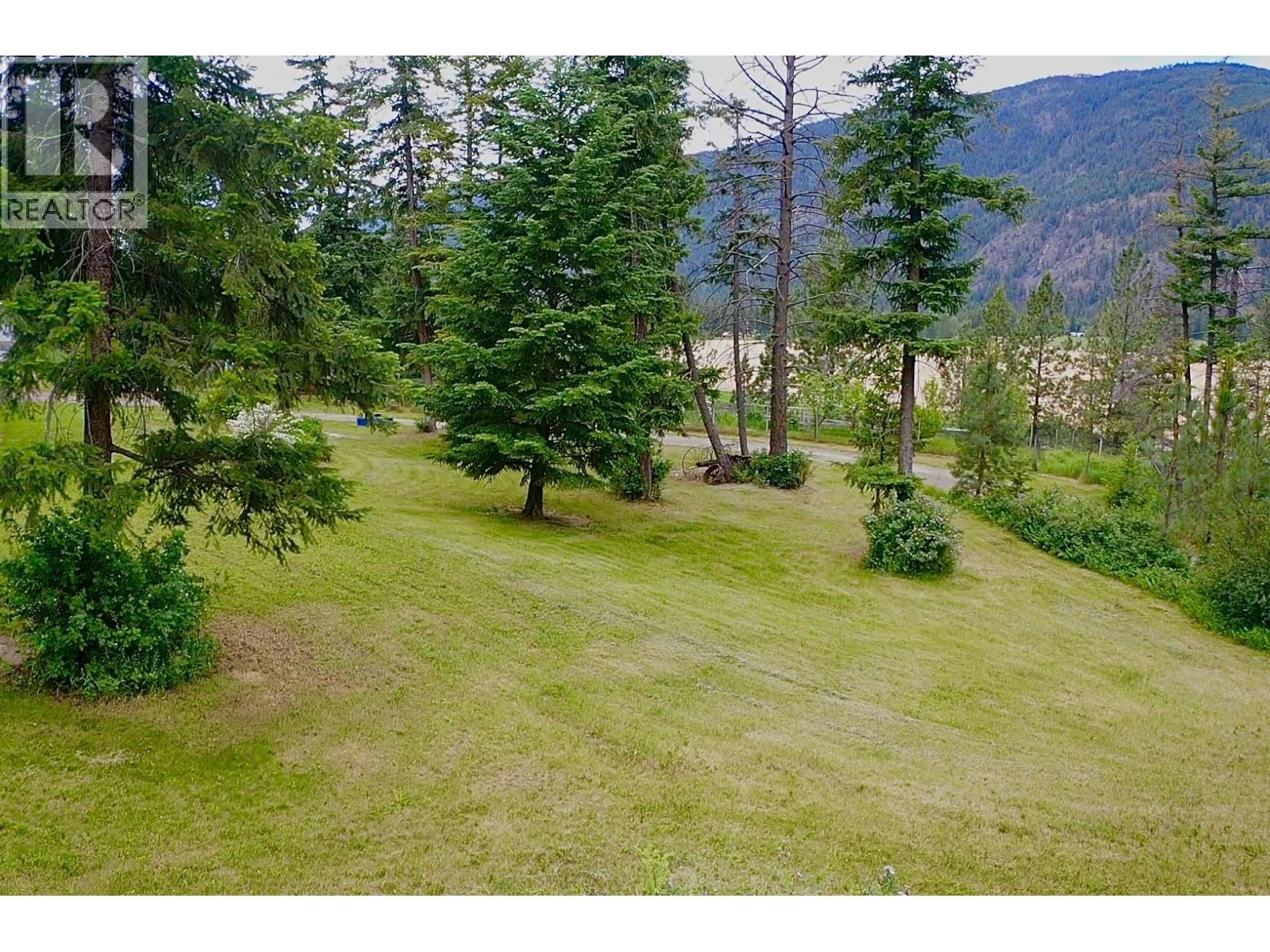 1120 Yellowhead Highway S