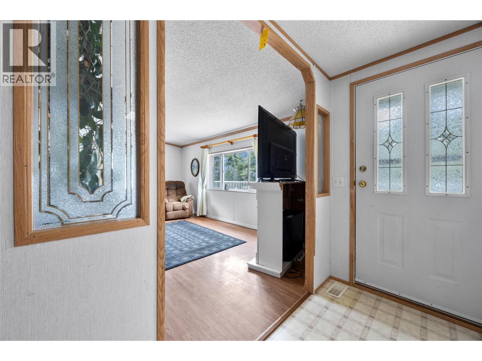 1120 Yellowhead Highway S
