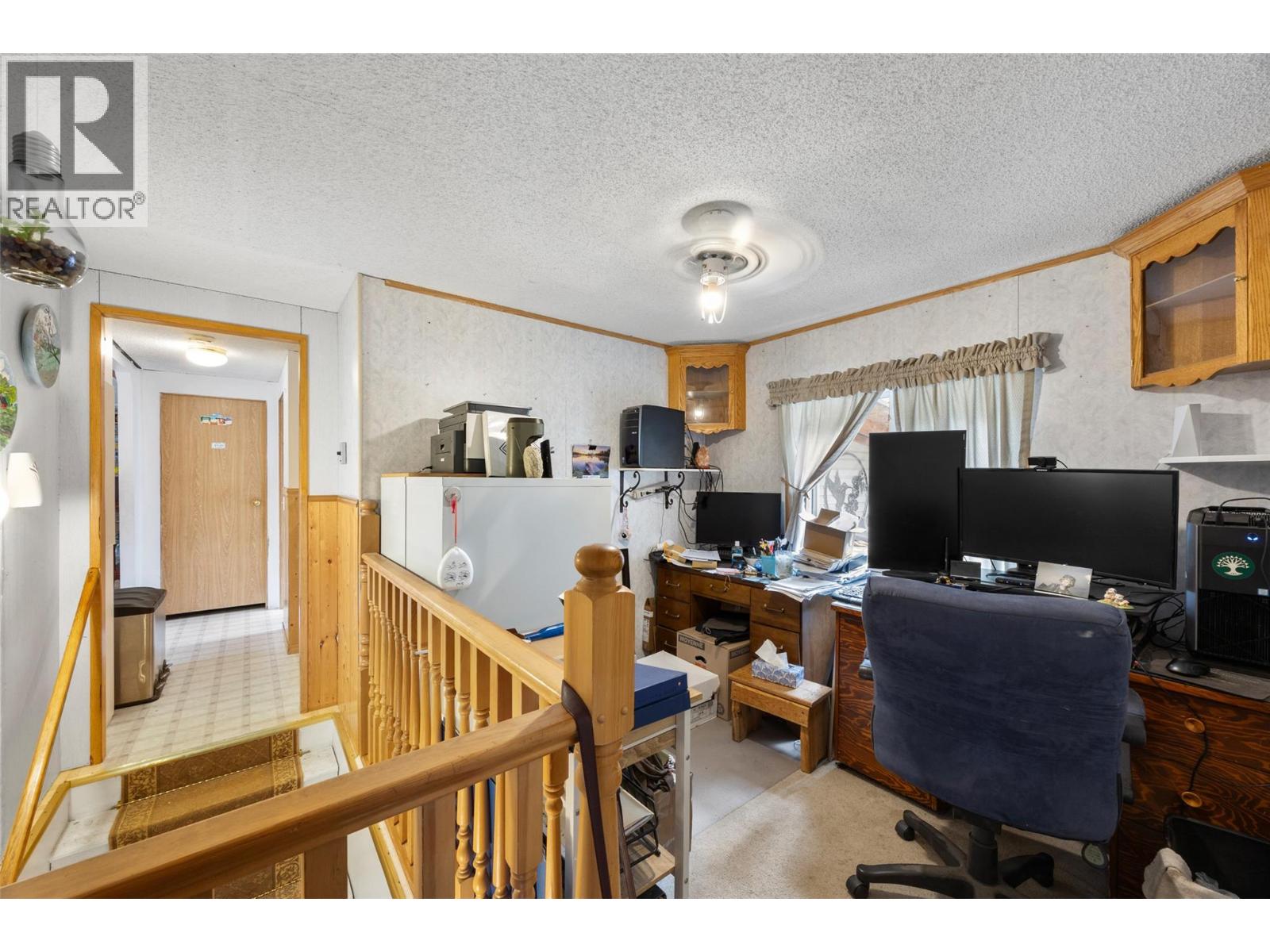 1120 Yellowhead Highway S