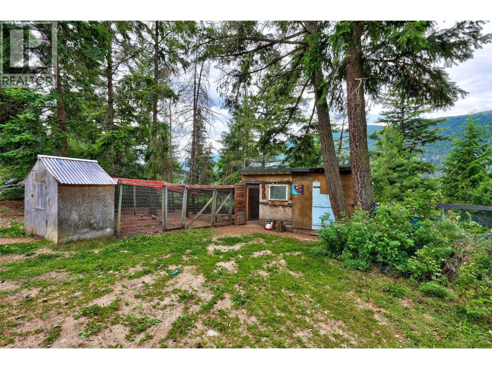 1120 Yellowhead Highway S