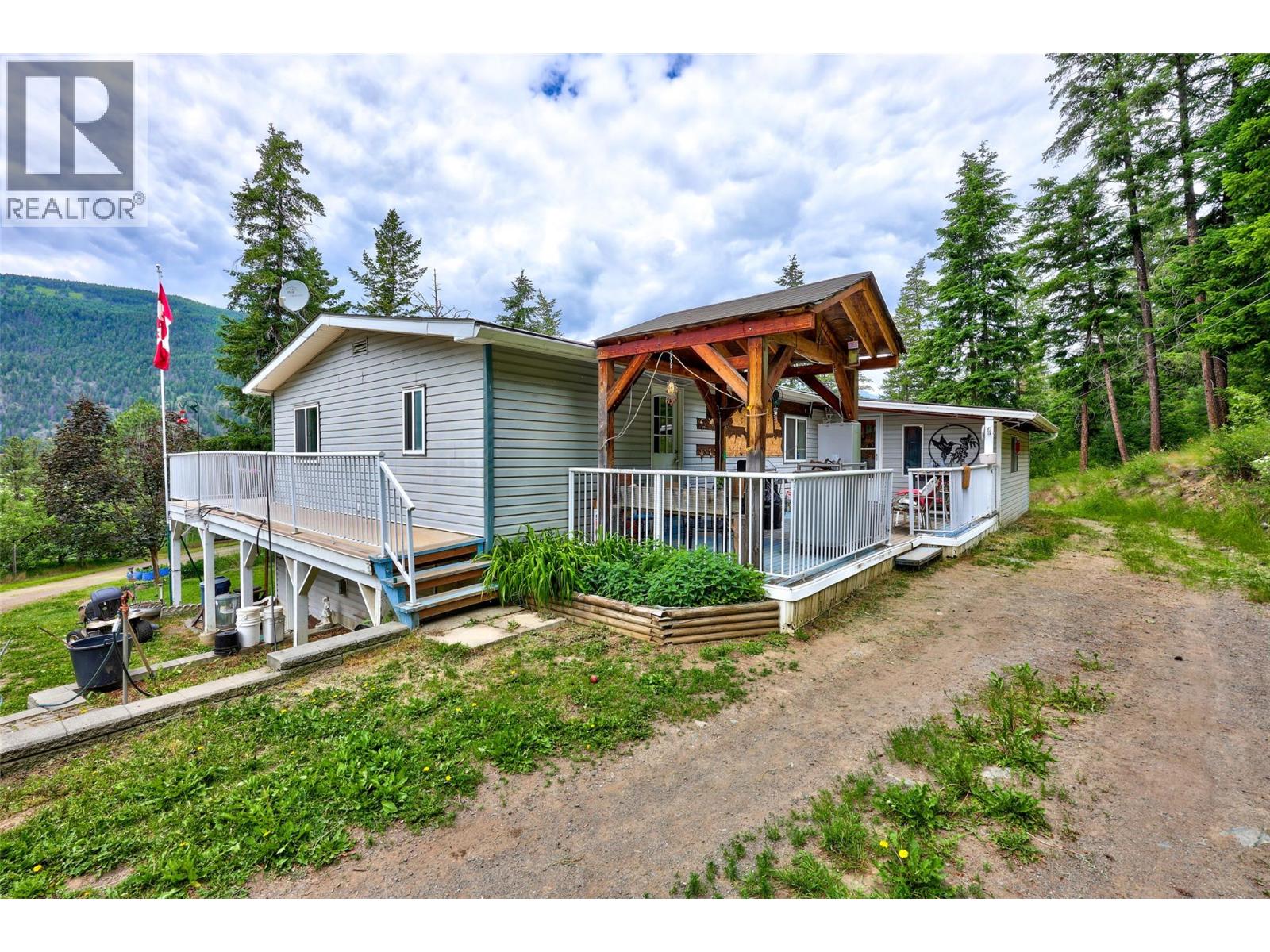 1120 Yellowhead Highway S