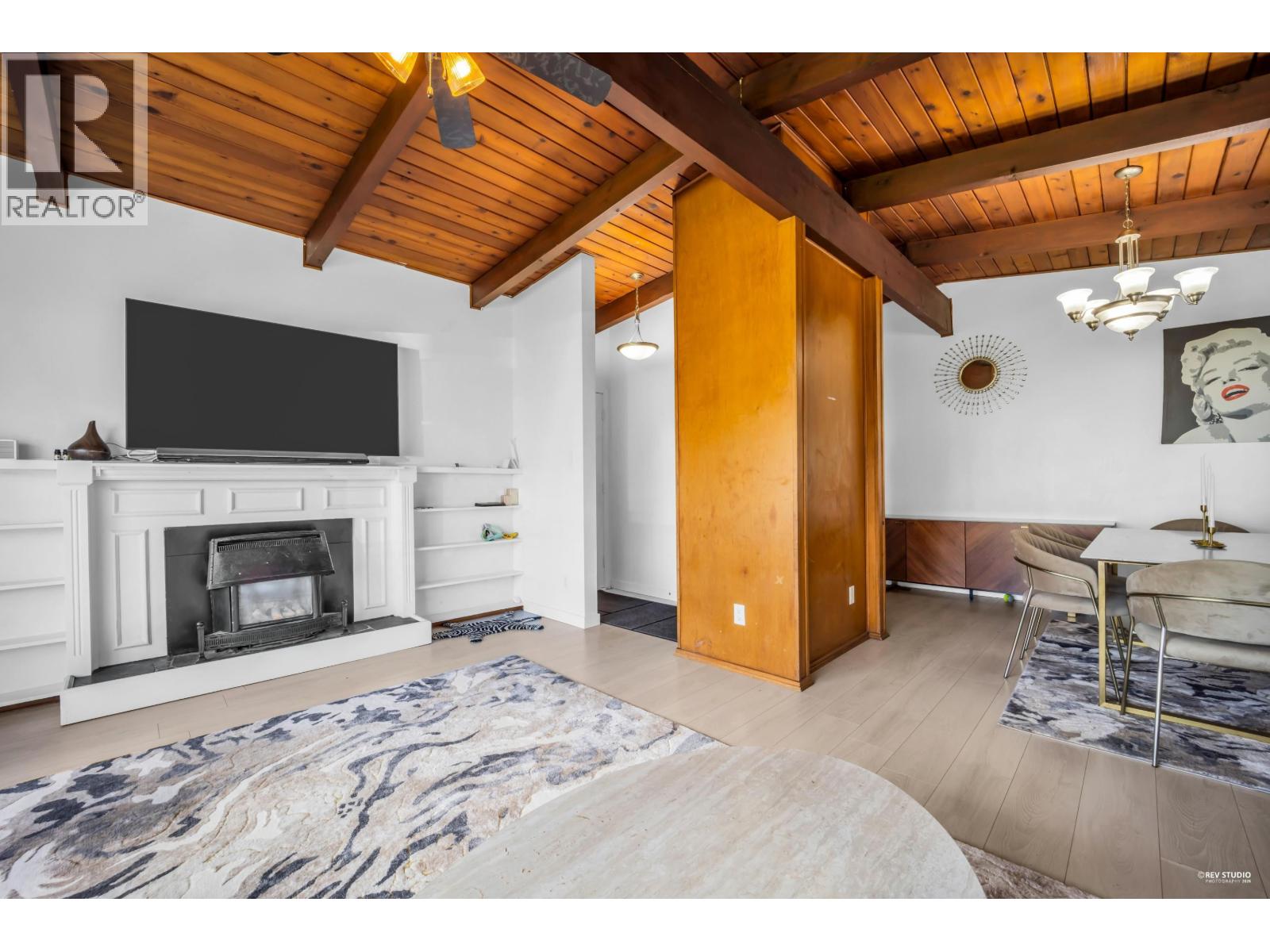 7750 15th Avenue, Burnaby, British Columbia  V3N 1W5 - Photo 4 - R3133821