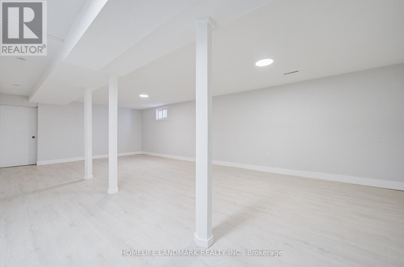 1608 Sherwood Forrest Circle, Mississauga, Ontario  L5K 2G7 - Photo 44 - W13418032