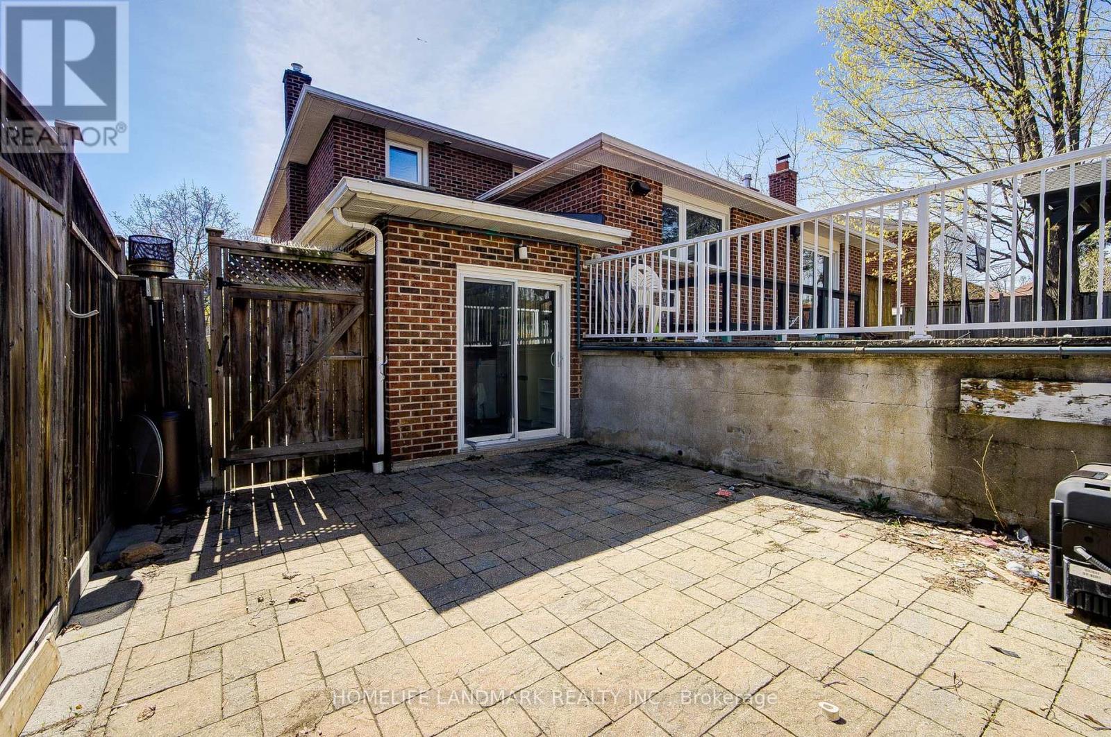 1608 Sherwood Forrest Circle, Mississauga, Ontario  L5K 2G7 - Photo 50 - W13418032