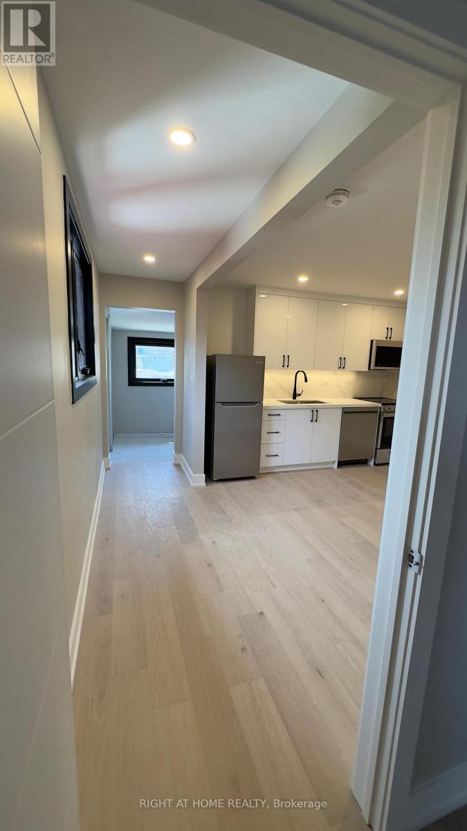202 - 500 Salem Avenue N, Toronto (Dovercourt-Wallace Emerson-Junction), Ontario  M6H 3E1 - Photo 3 - W13418038