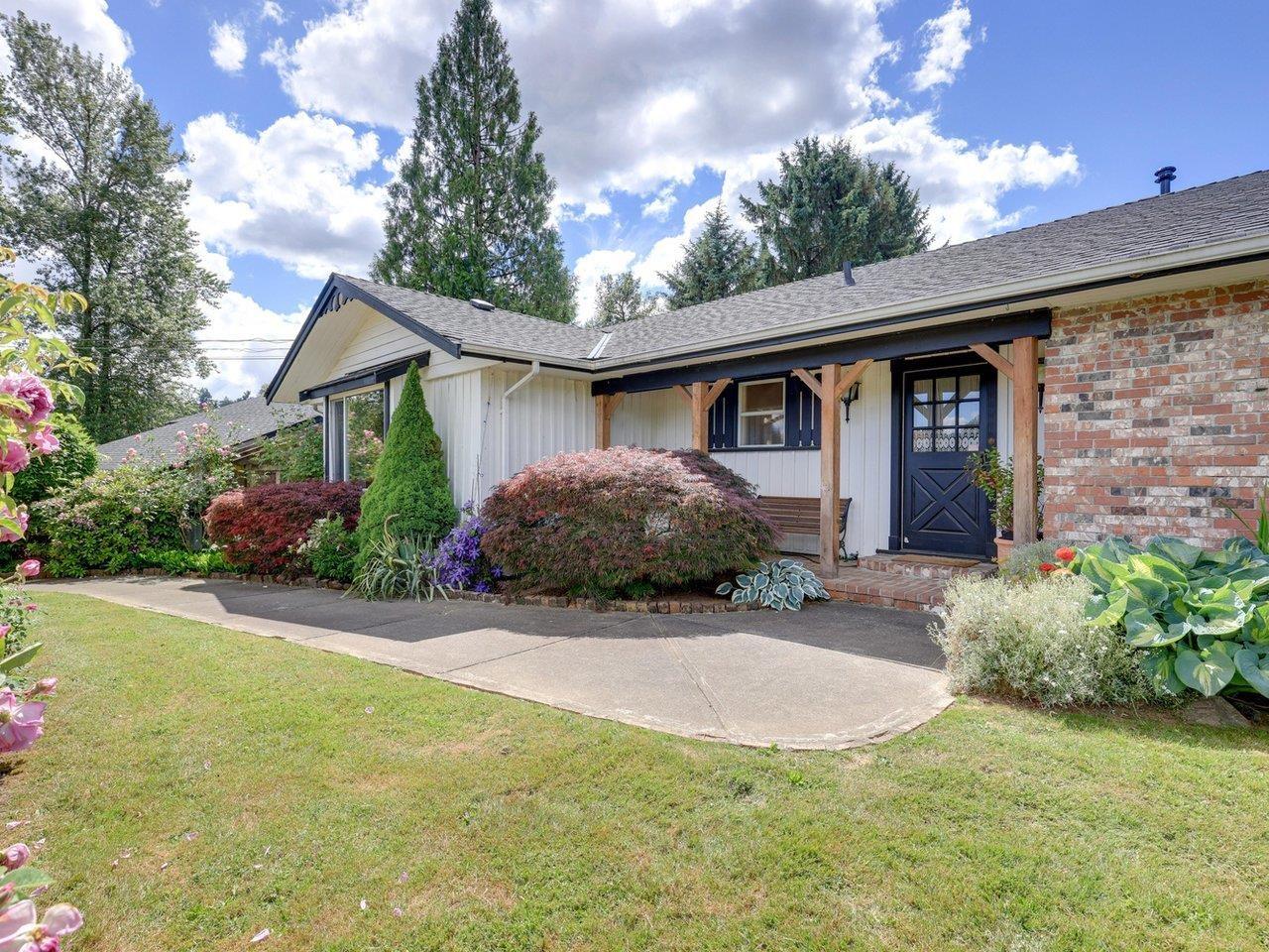 8131 252 Street, Langley, British Columbia  V1M 3N1 - Photo 2 - R3133765