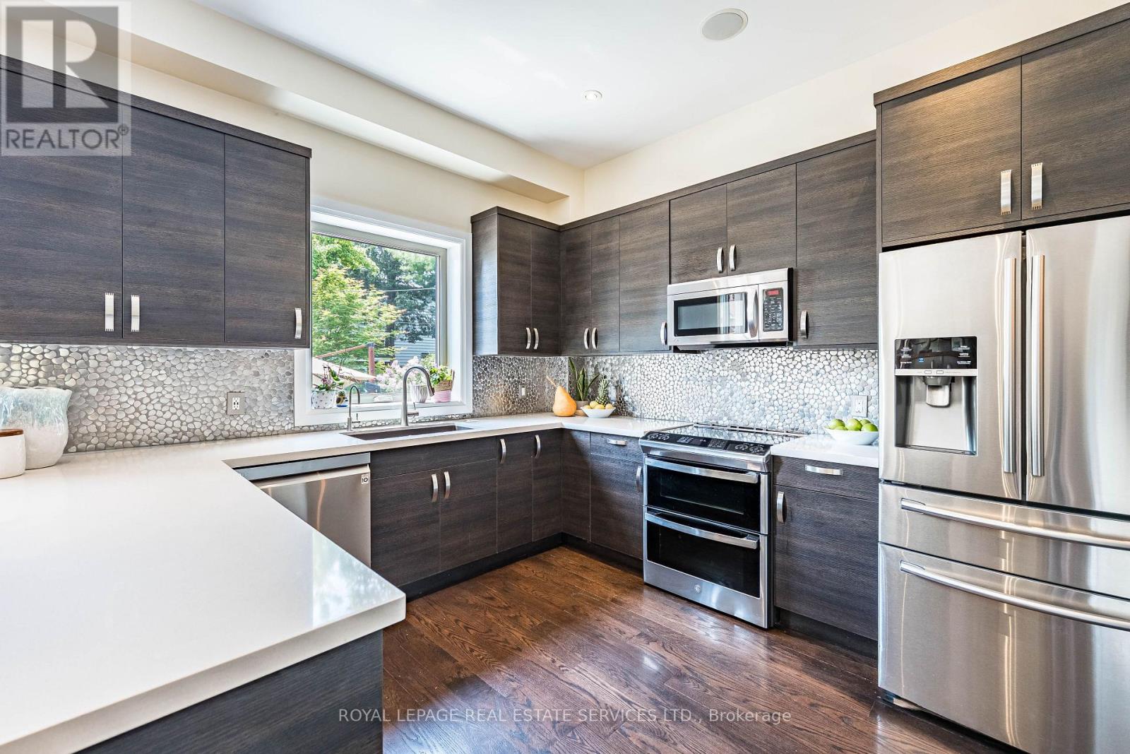31 James Street, Toronto, Ontario M8W 1L1 - Photo 12 - W13416174