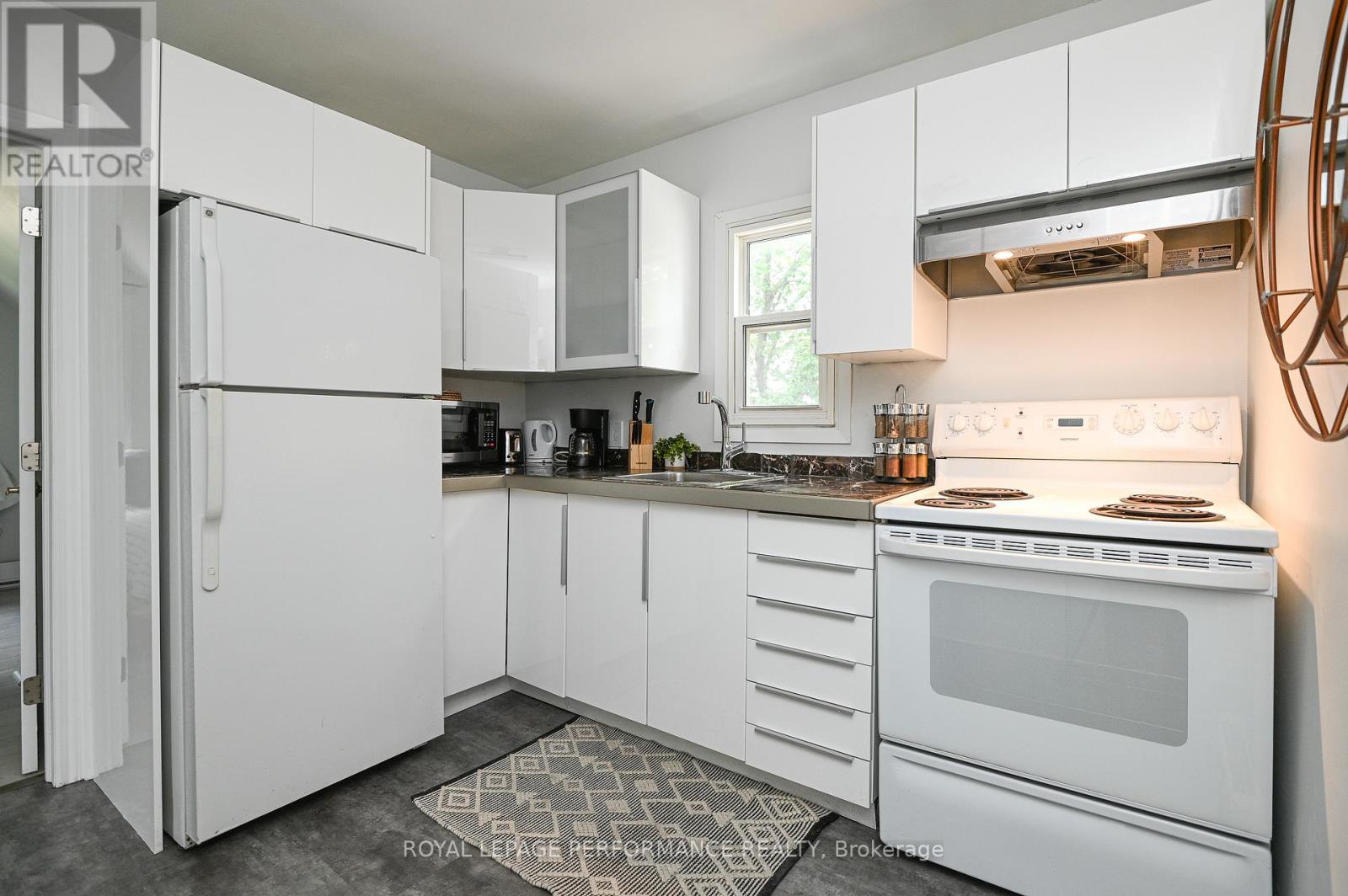3 - 123 Pamilla Street, Ottawa, Ontario  K1S 3K9 - Photo 3 - X13418050
