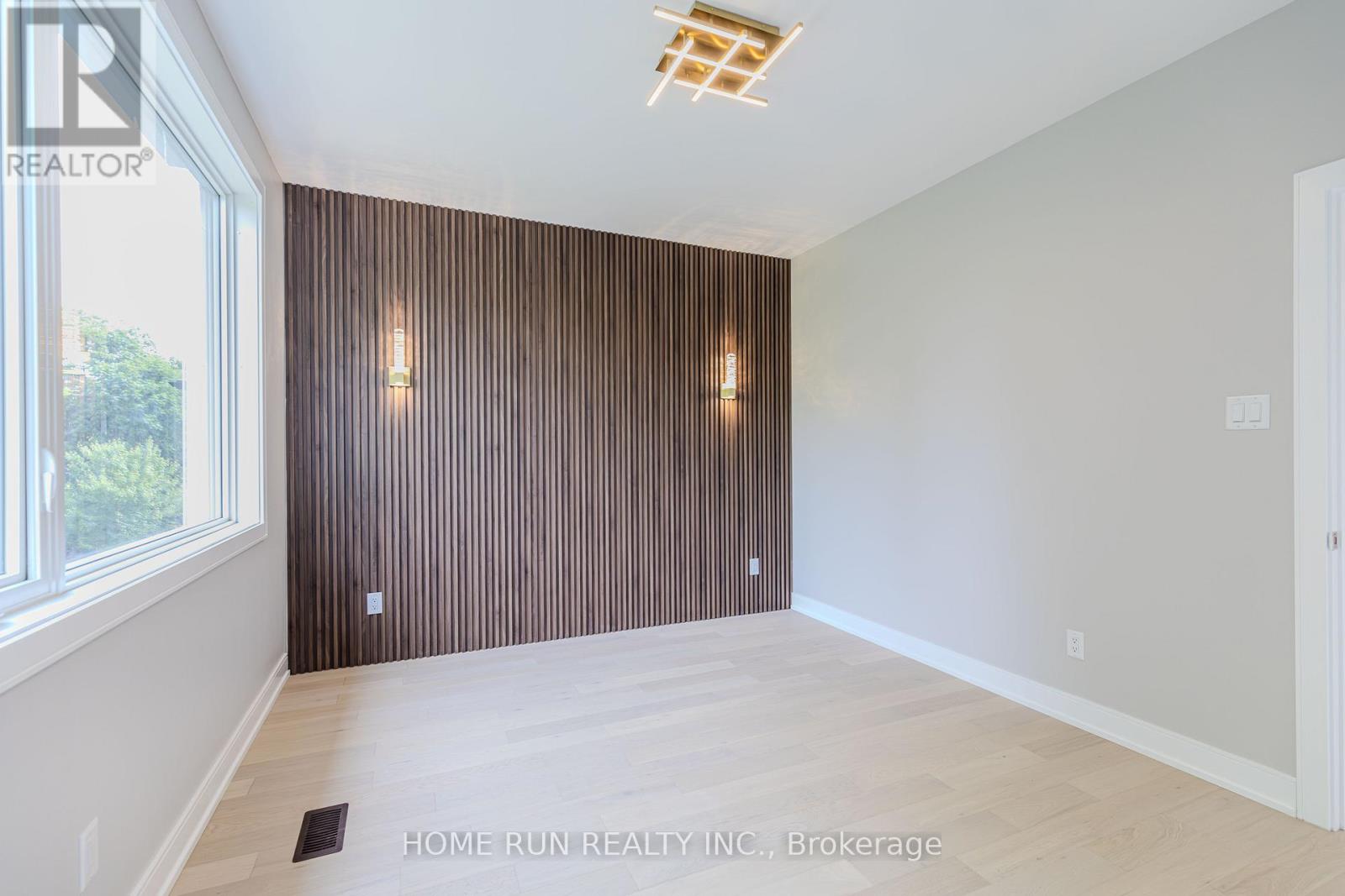 295 Dovercourt Avenue, Ottawa, Ontario K1Z 7H4 - Photo 10 - X13418090