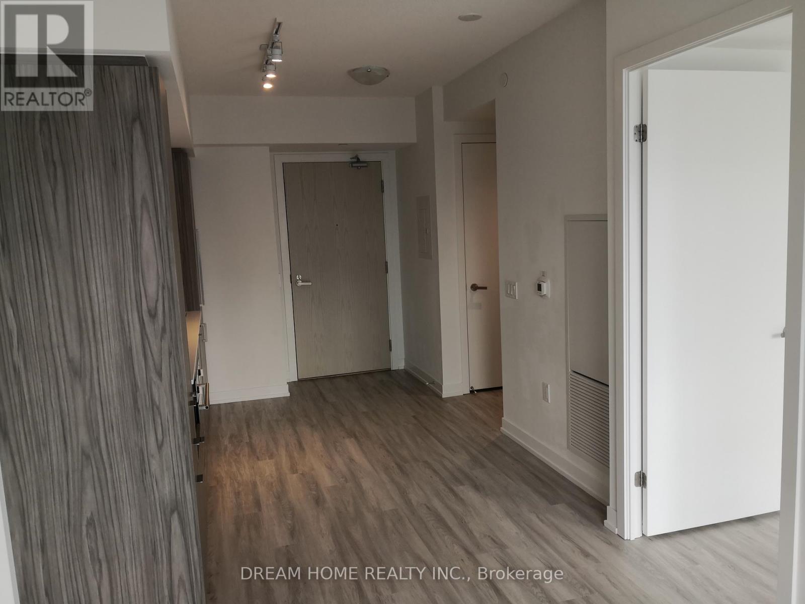 3715 - 55 Cooper Street, Toronto (Waterfront Communities), Ontario  M5E 0G1 - Photo 2 - C13418046