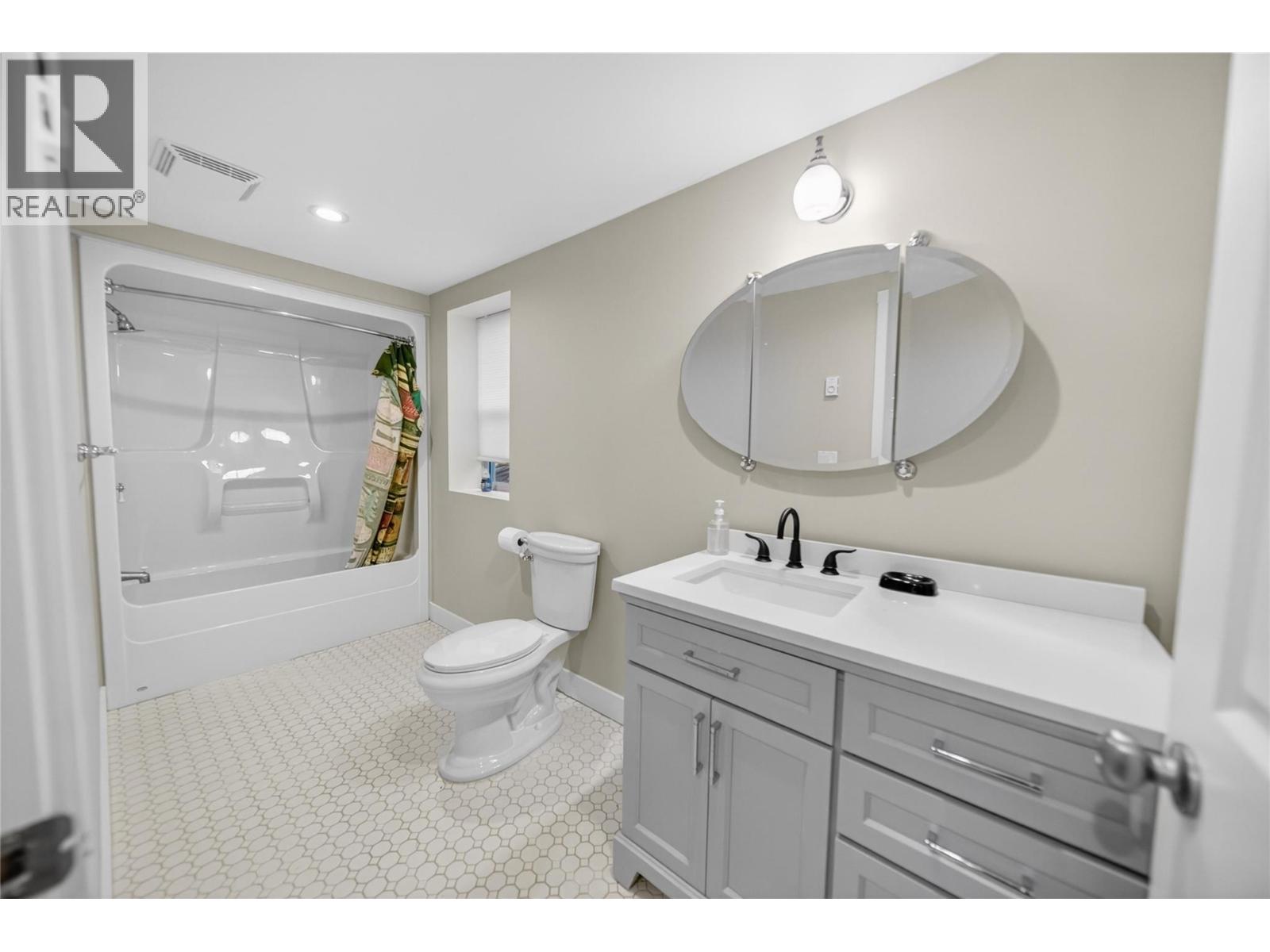 12811 3a Highway, Boswell, British Columbia V0B 1A4 - Photo 13 - 10390419