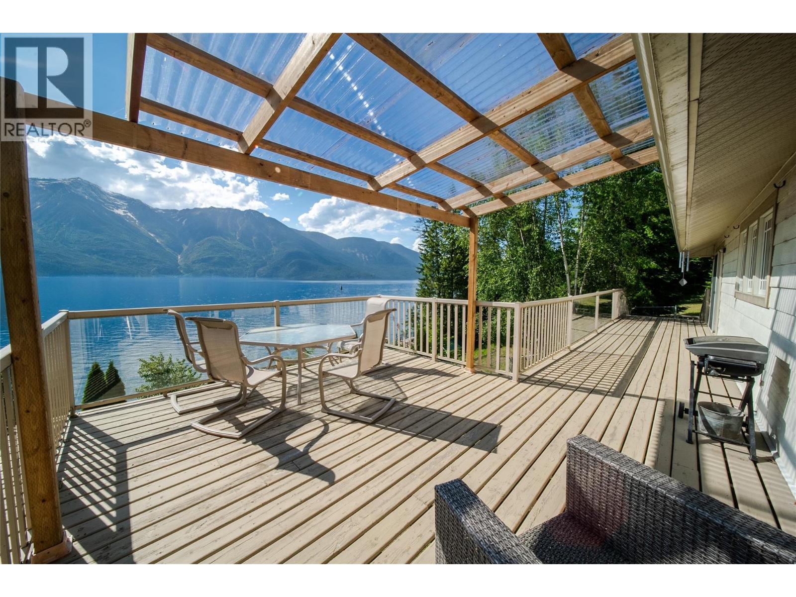 12811 3a Highway, Boswell, British Columbia V0B 1A4 - Photo 2 - 10390419