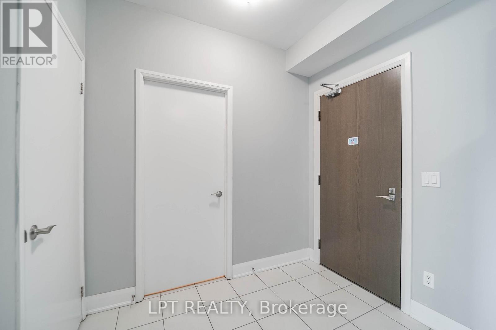 312 - 2900 Highway 7, Vaughan, Ontario  L4K 0G3 - Photo 13 - N13418054