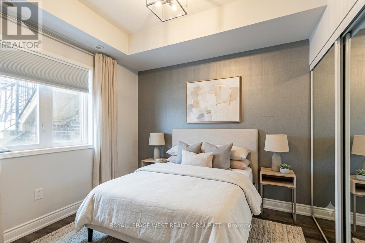 5035 Oscar Peterson Boulevard, Mississauga, Ontario  L5M 0P4 - Photo 4 - W13418074