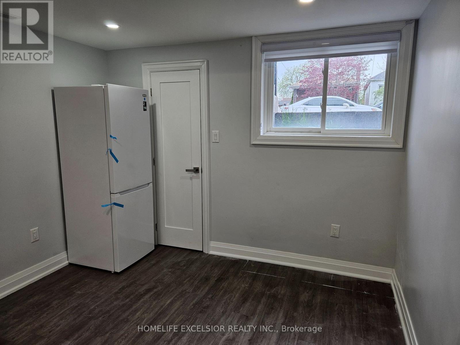 One Bedroom - 57 Phillip Avenue, Toronto, Ontario  M1N 3R1 - Photo 4 - E12769408