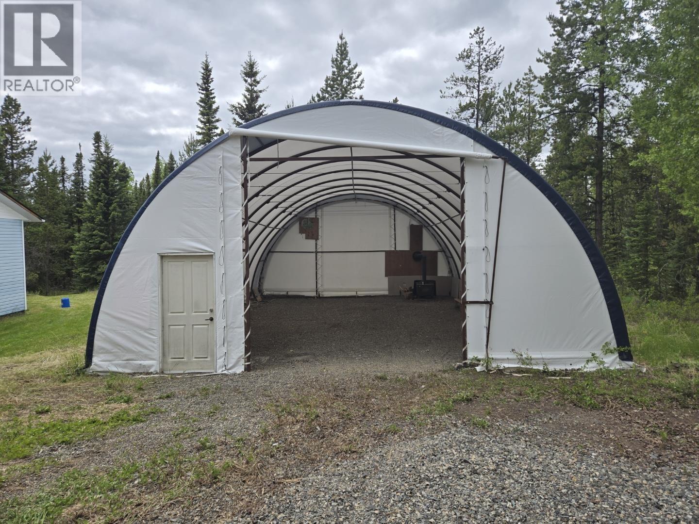 5195 W Meier Road, Cluculz Lake, British Columbia  V0J 3A3 - Photo 2 - R3086601