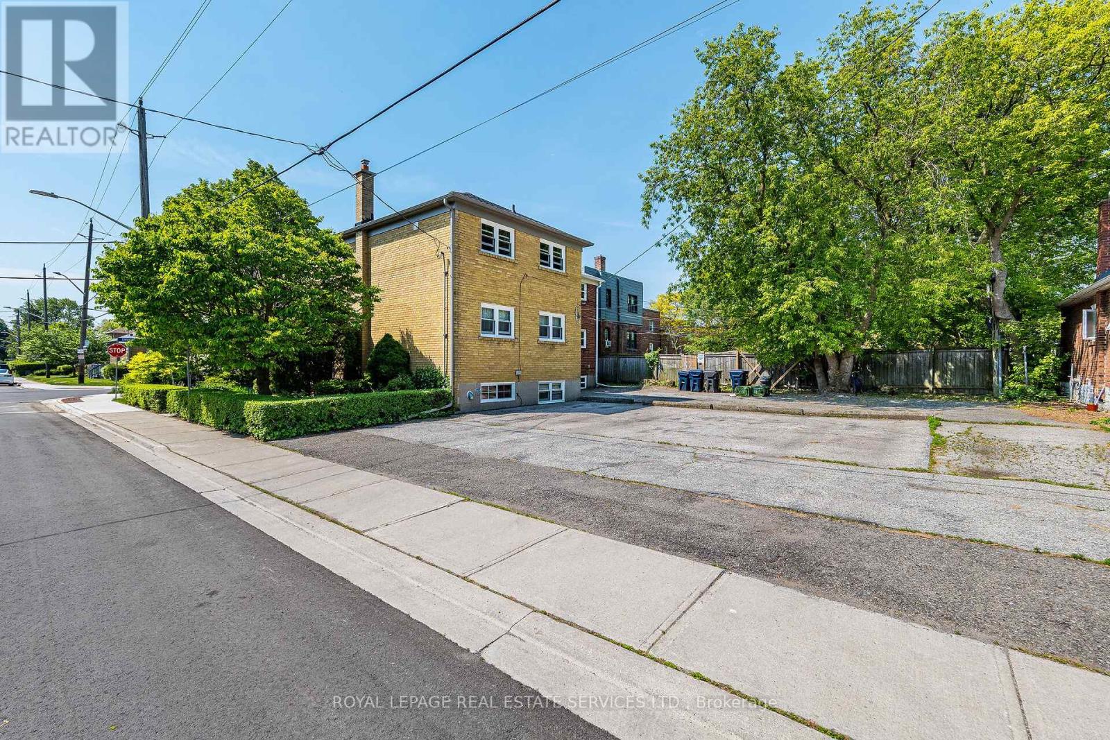 # 1 - 40 Emerald Crescent, Toronto, Ontario  M8V 2B6 - Photo 30 - W13417334