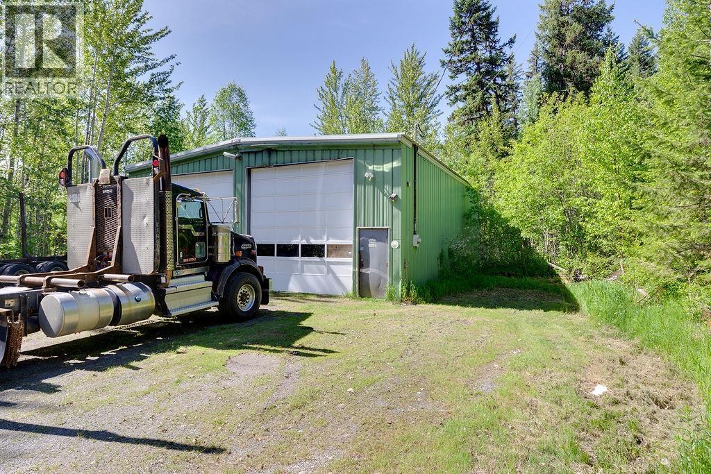 11915 Giscome Road, Prince George, British Columbia  V2N 6V6 - Photo 34 - R3133665