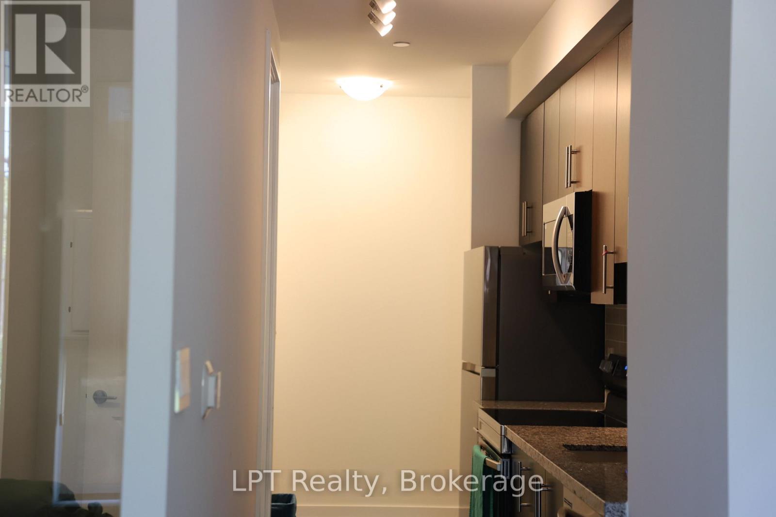 108 - 556 Marlee Avenue, Toronto (Yorkdale-Glen Park), Ontario  M6B 0B1 - Photo 4 - W13418118