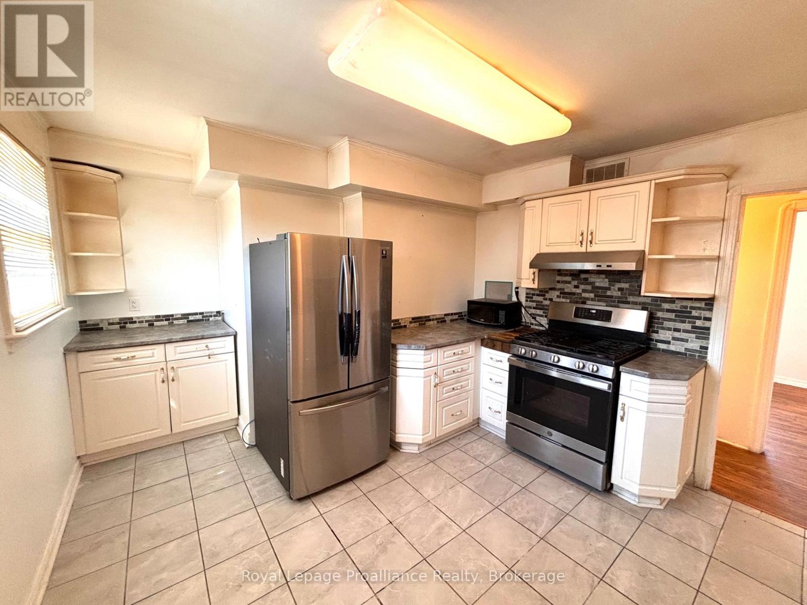 355 Bridge Street E, Belleville, Ontario  K8N 1P7 - Photo 12 - X13418132