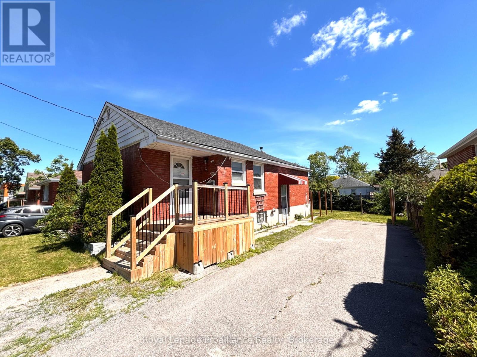 355 Bridge Street E, Belleville, Ontario  K8N 1P7 - Photo 2 - X13418132