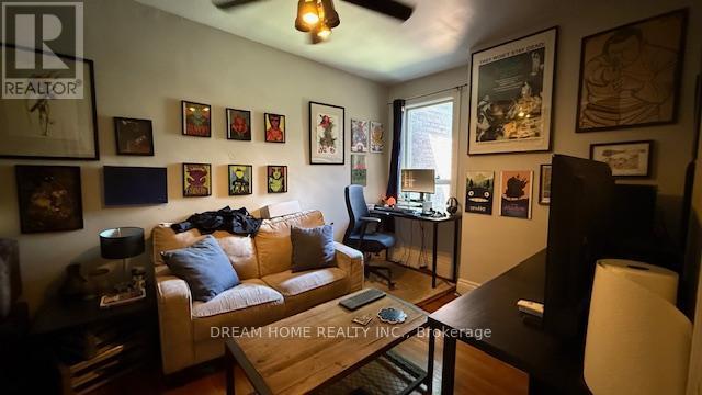 364 Harbord Street, Toronto, Ontario  M6G 1H7 - Photo 7 - C13418116