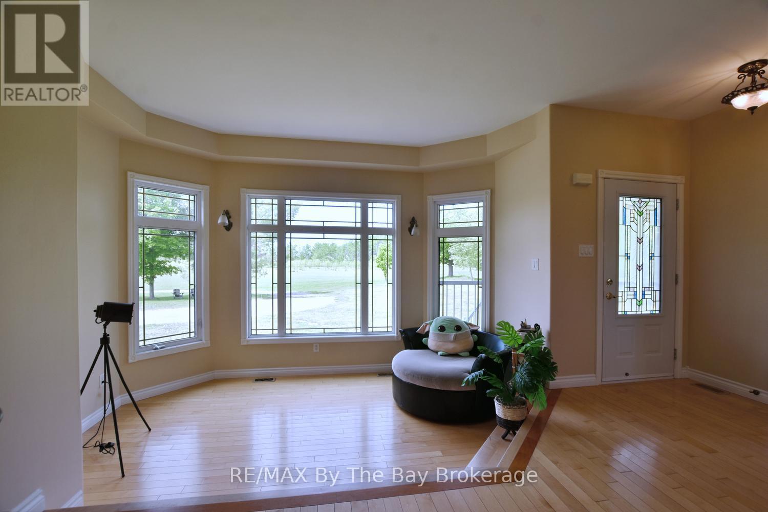 960 Lawson Road, Tiny, Ontario  L0L 1P1 - Photo 12 - S13418112