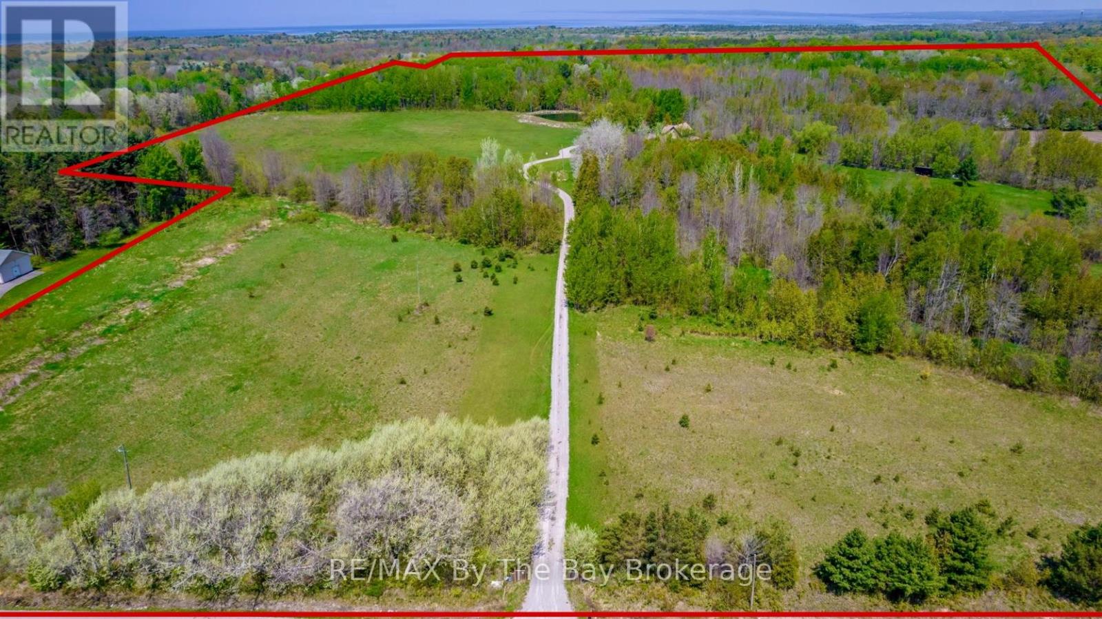 960 Lawson Road, Tiny, Ontario  L0L 1P1 - Photo 2 - S13418112
