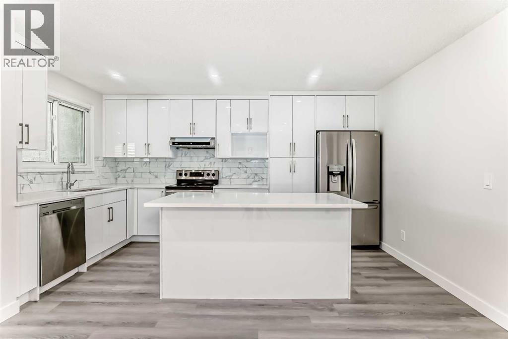 236 Pinemill Mews NE, Calgary, Alberta  T1Y 4R2 - Photo 4 - A2318672
