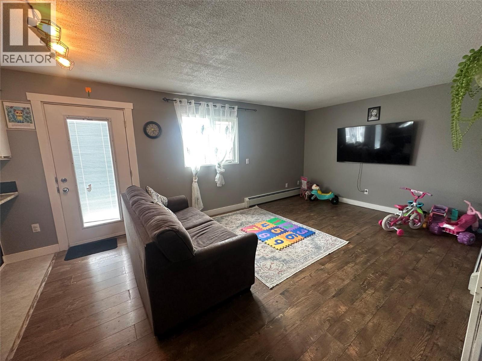 10692 Cottonwood Crescent, Dawson Creek, British Columbia  V1G 4M4 - Photo 8 - 10390672