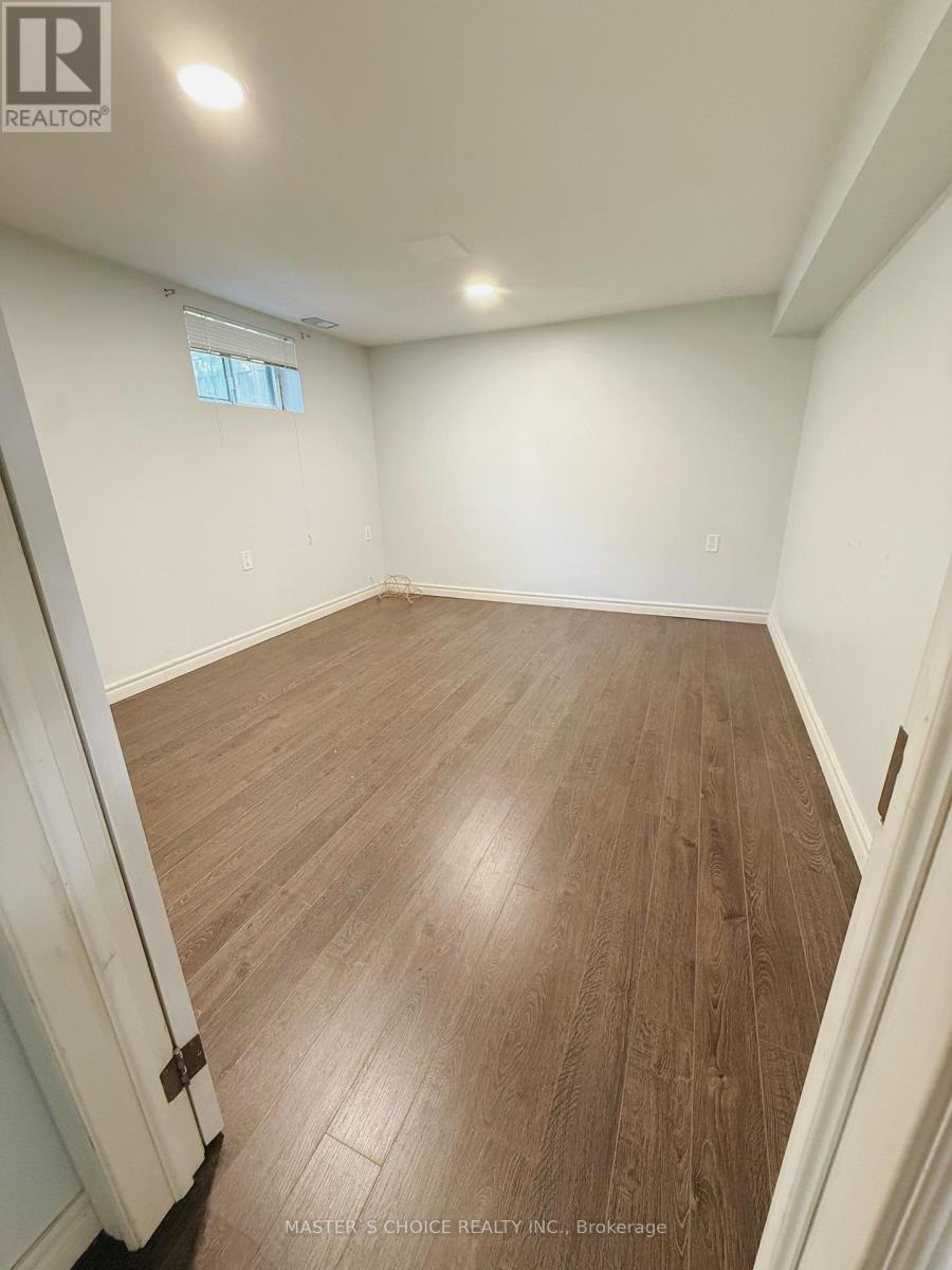 391 Taylor Mills Drive S, Richmond Hill, Ontario  L4C 2T2 - Photo 9 - N13231078